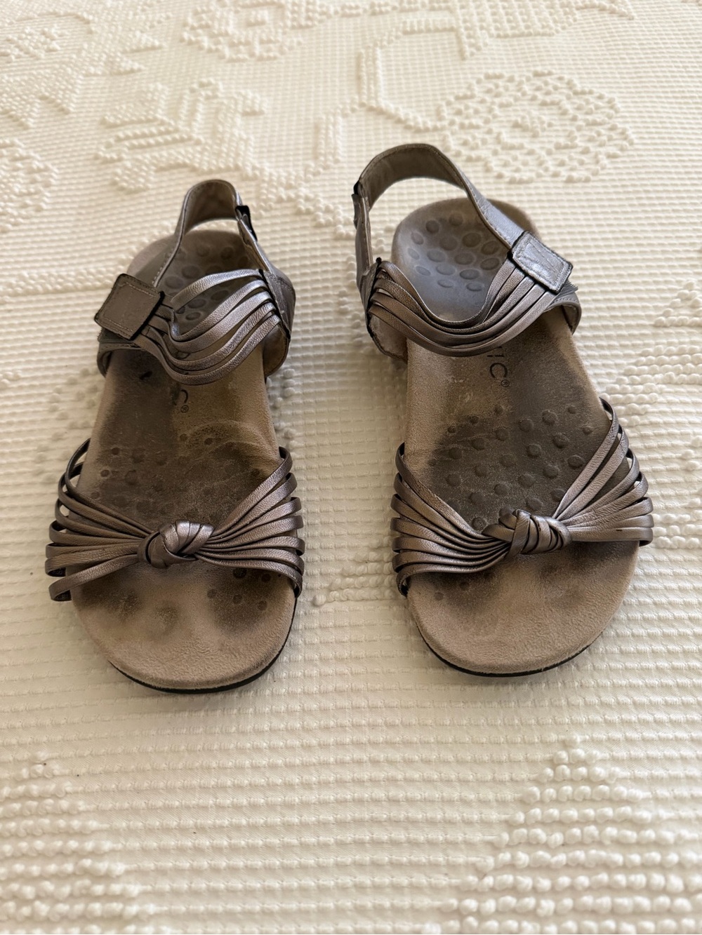 Vionic Pewter Sandals